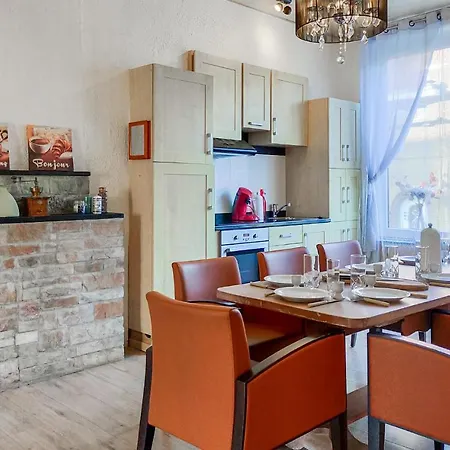Pet Friendly In With Kitchen Holiday home *
